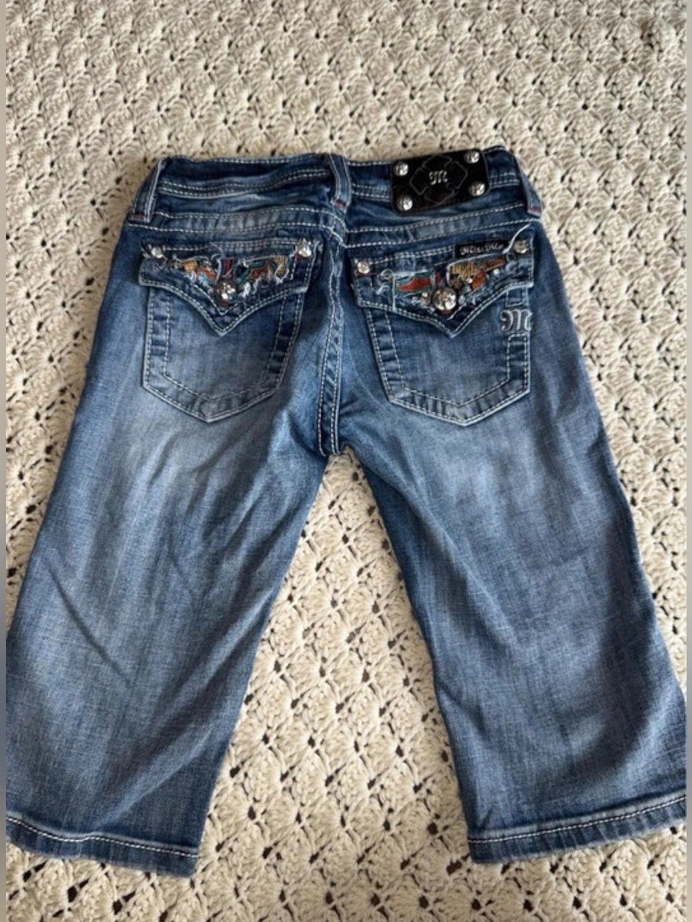 Miss Me Denim Cropped Jeans with Embellished Back Pockets